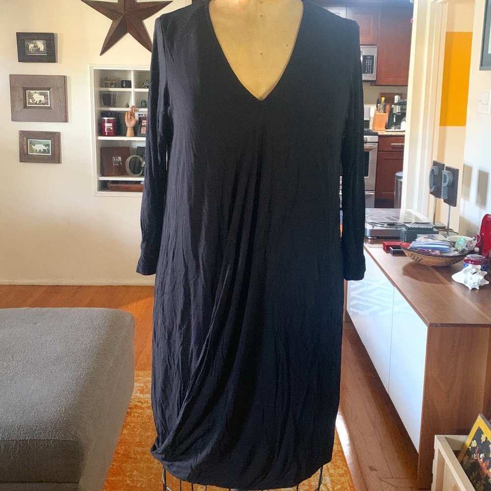 Anthropologie Meadow Rue V Neck Stetchy Dress with Drapey Front and Back Detail